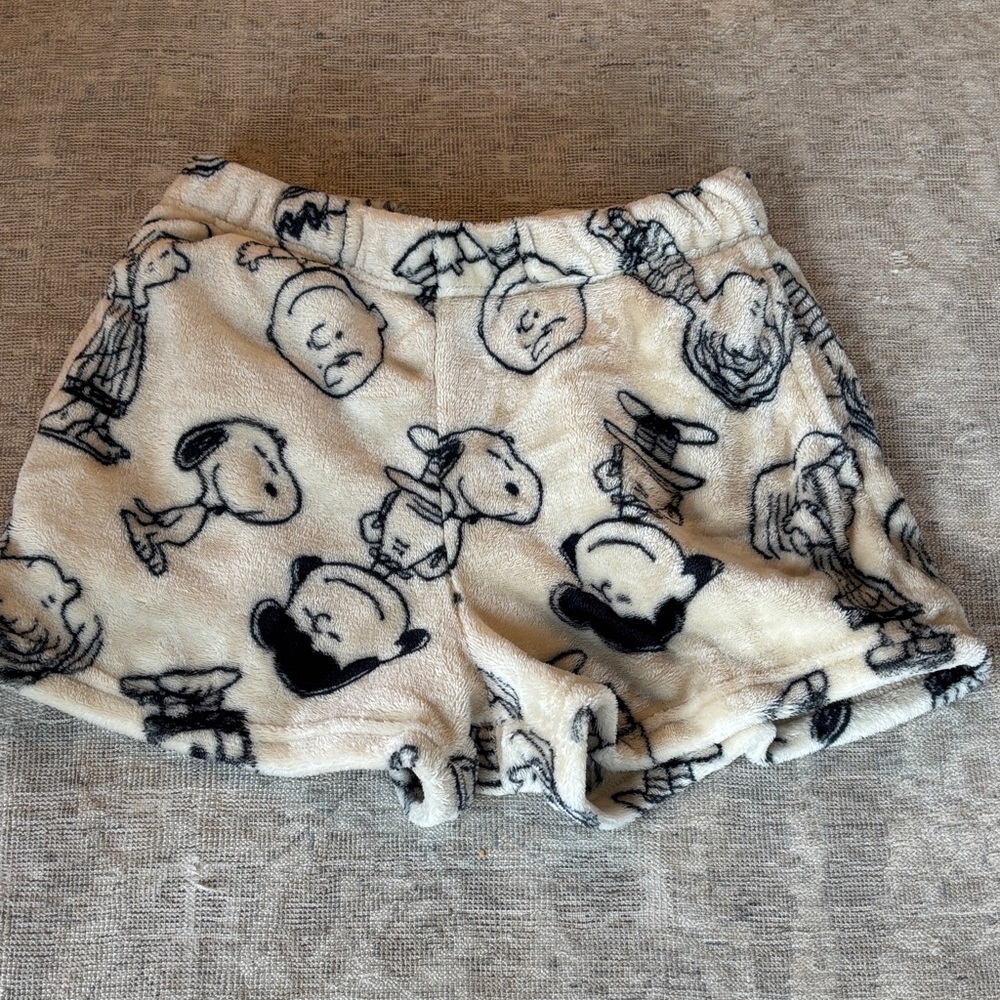 Peanuts Cream and Black Fleece Shorts